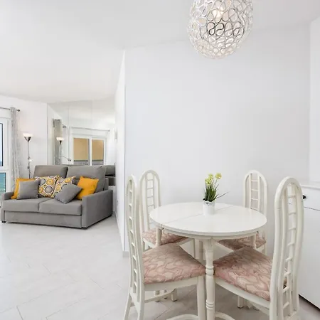 Wintowinrentals Relax & Frontal Sea View In Fuengirola