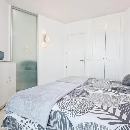 Wintowinrentals Relax & Frontal Sea View In